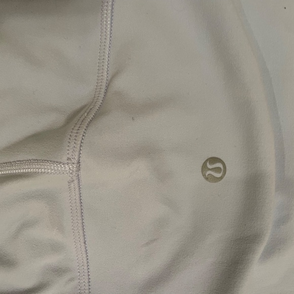 Lululemon High Rise Align Crop 23” - Picture 4 of 4